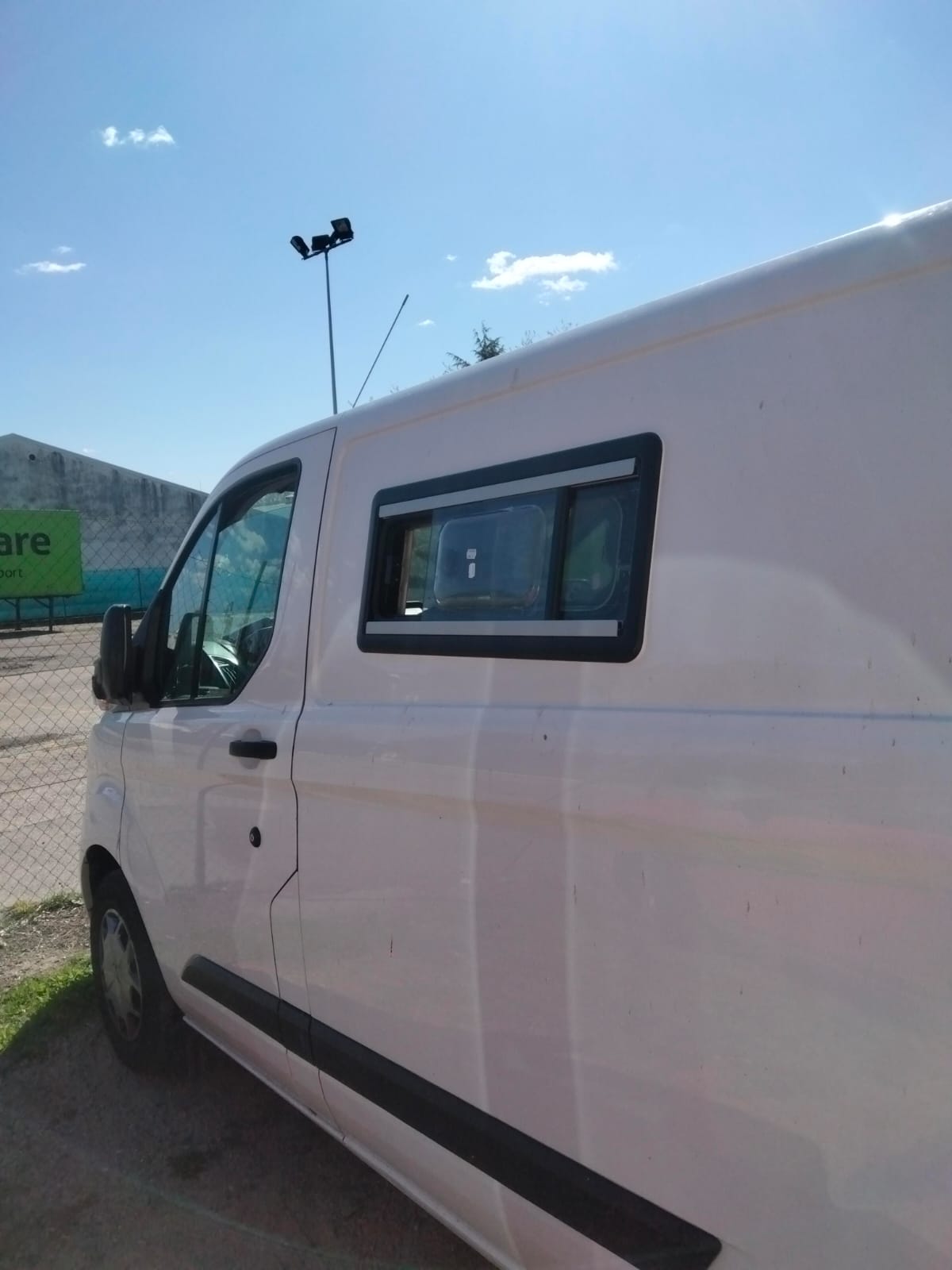 Calefacción 4kW estática Planar 4D - ComfortVan - Camperización de  furgonetas en Galicia